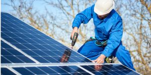 Installation Maintenance Panneaux Solaires Photovoltaïques à Courlac